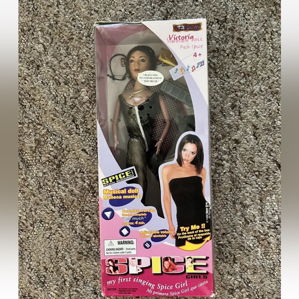 RARE Spice Girls Victoria Musical Singing Doll 1996 Virgin Records New In Box